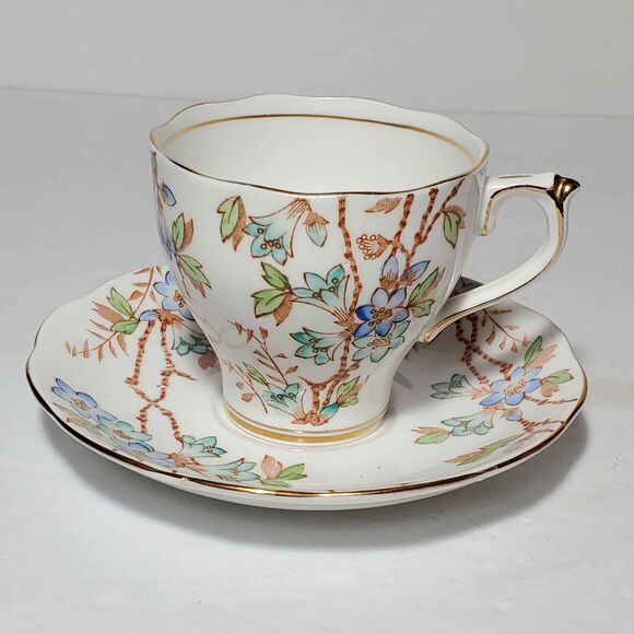 Roslyn Teacup and Saucer Blue Picta Flowers Vintage - Picture 2 of 10